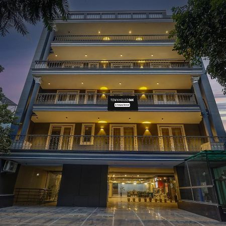 ホテル Super Townhouse Oak Udyog Vihar グルガウン エクステリア 写真