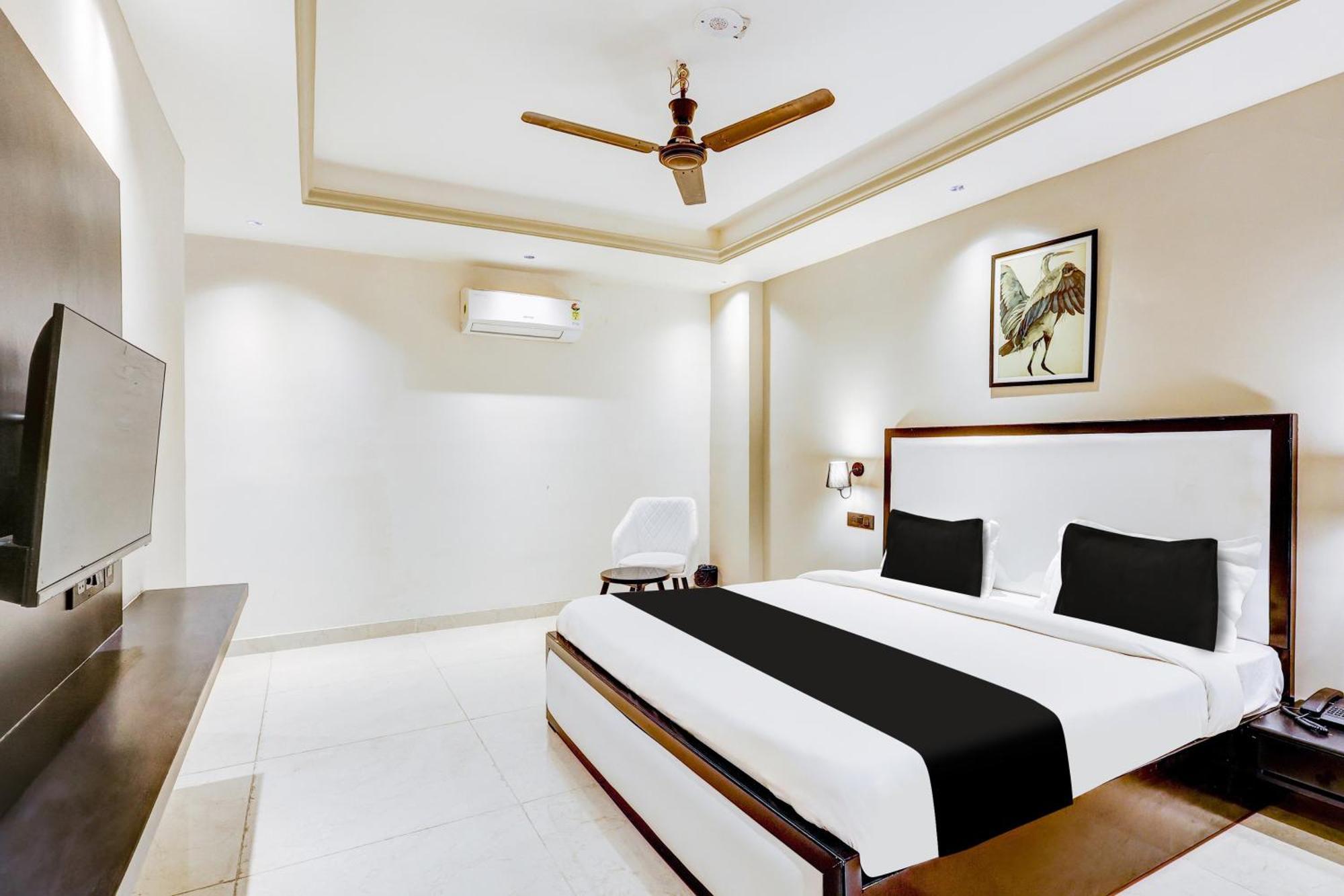 ホテル Super Townhouse Oak Udyog Vihar グルガウン エクステリア 写真