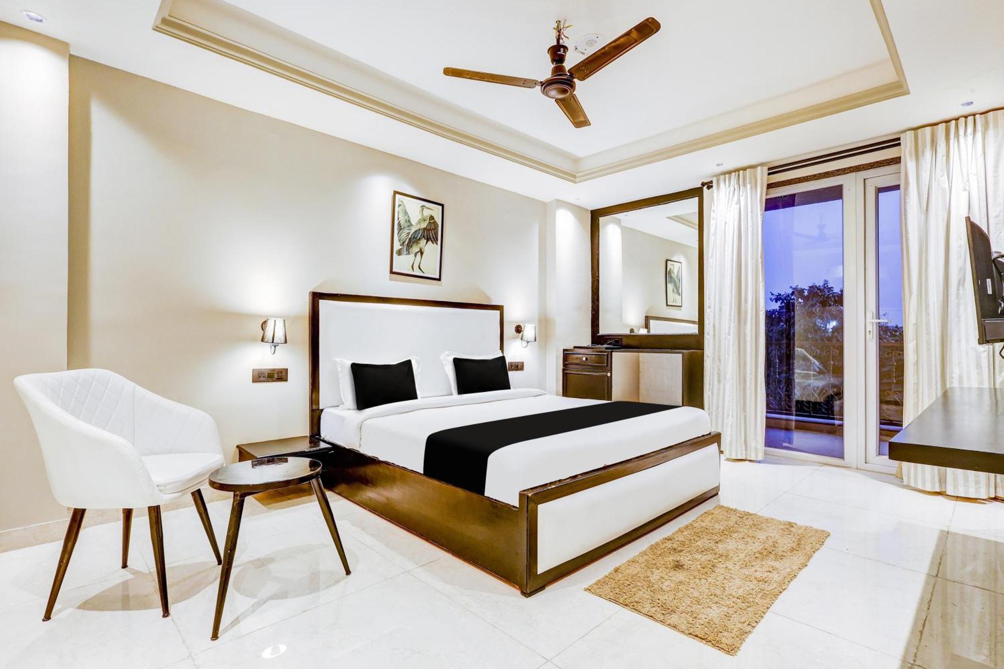 ホテル Super Townhouse Oak Udyog Vihar グルガウン エクステリア 写真