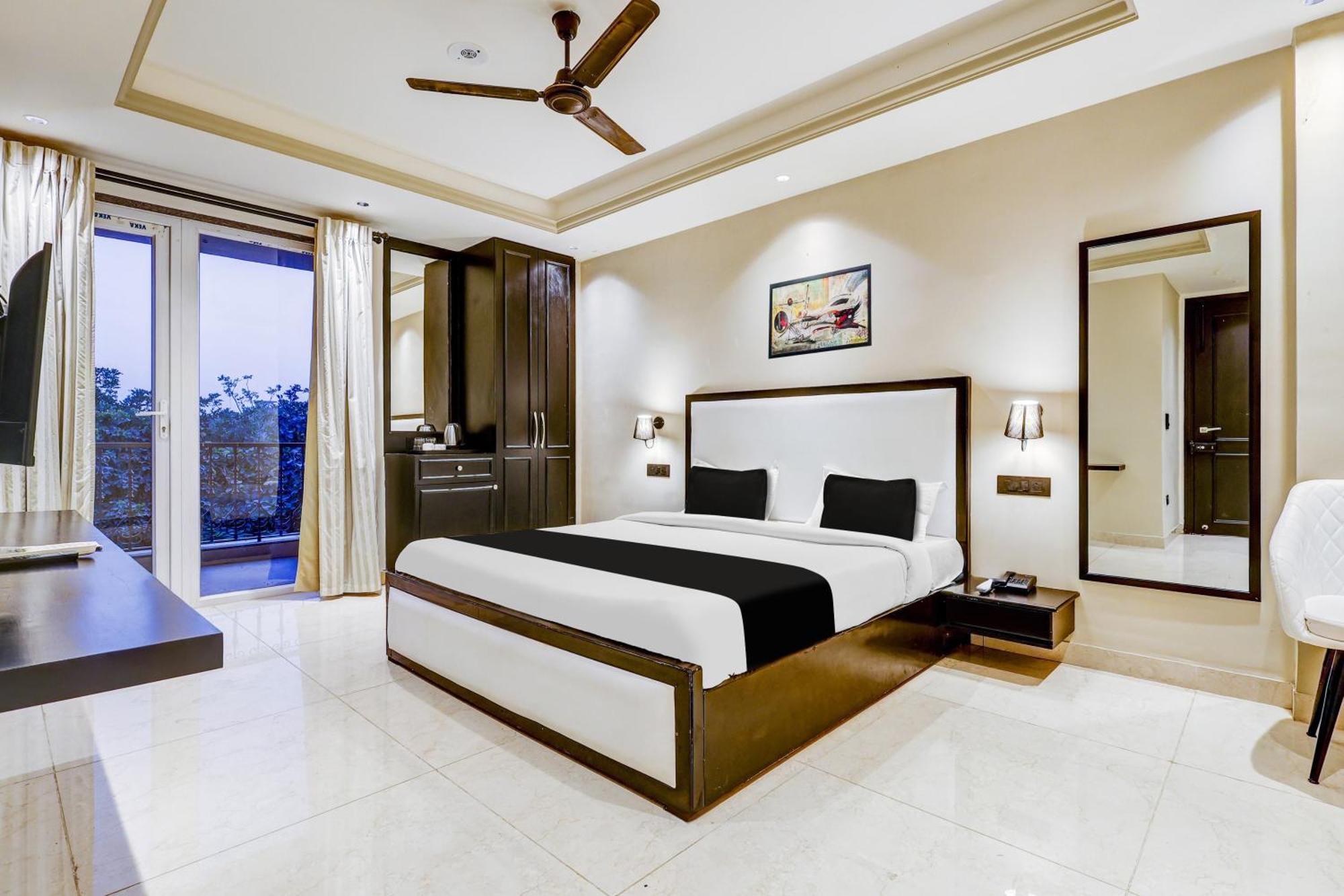 ホテル Super Townhouse Oak Udyog Vihar グルガウン エクステリア 写真